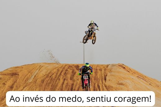 Em vez de ou Ao invés de? Ao invés de tem ideia de contrário.