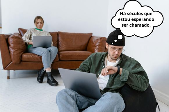 Hipérbole é uma figura de linguagem que expressa um exagero em relação a ideia real.